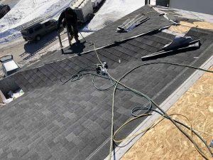 Service de toiture en bardeaux asphalte à Longueuil, Boucherville, Brossard, Saint-Hubert et sur la Rive-Sud de Montréal / Couvreur Toiture Rive Sud