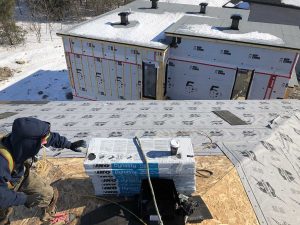 Service de toiture en bardeaux asphalte à Longueuil, Boucherville, Brossard, Saint-Hubert et sur la Rive-Sud de Montréal / Couvreur Toiture Rive Sud