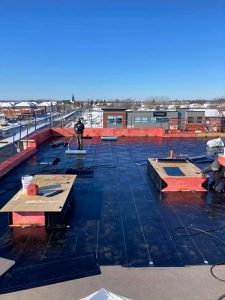 Service de toiture en membrane élastomère à Longueuil, Boucherville, Brossard, Saint-Hubert et sur la Rive-Sud de Montréal / Couvreur Toiture Rive Sud